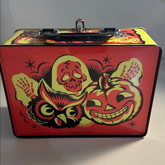 LUSH Body seasonal Spooky lunchbox with Ghost sip cup. - Picture 3 of 5